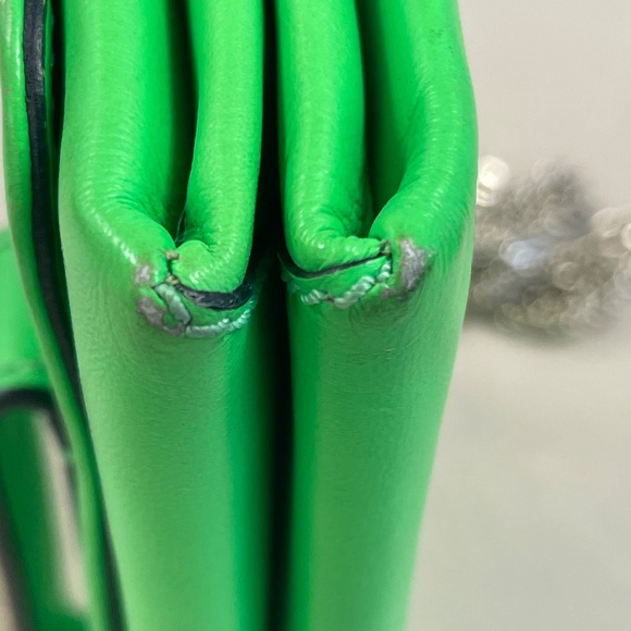 Valentino Garavani Va Va Voom Rockstud Clutch Shoulder Bag-Neon Green - Preowned - Picture 10 of 16